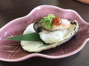 牡蠣寿司